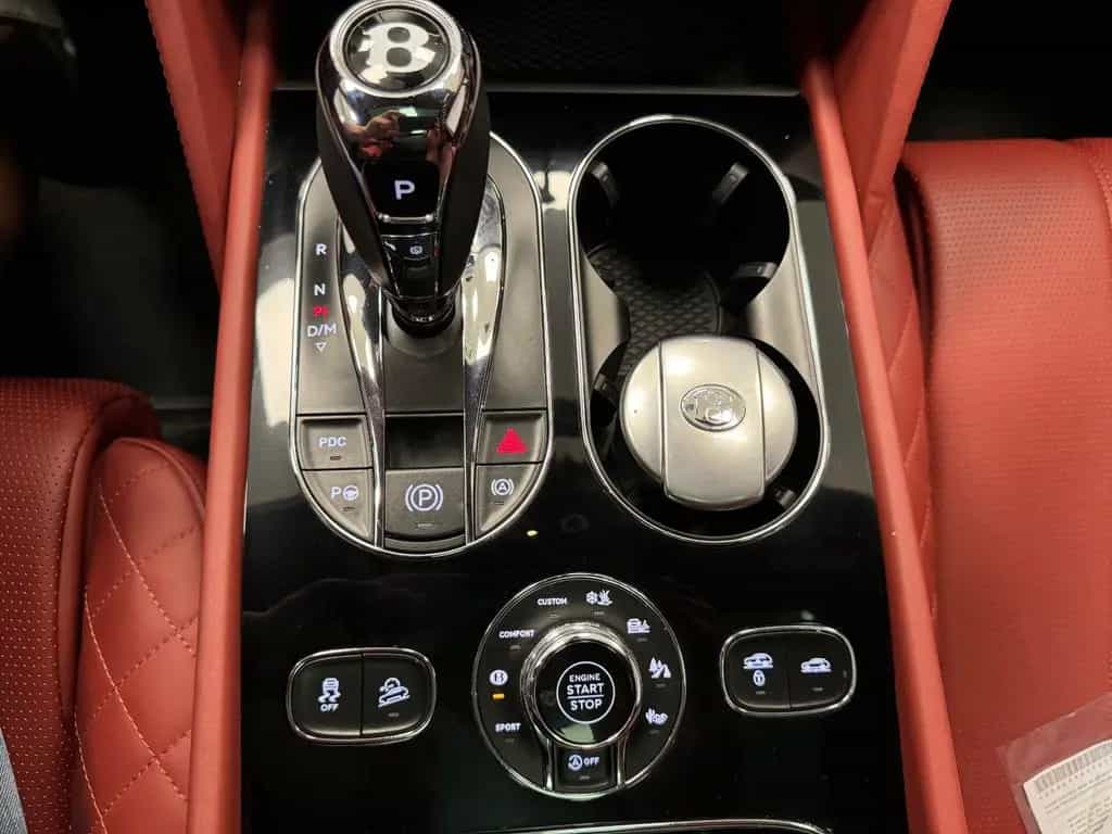 Bentley Bentayga 6.0 W12 4WD First Edition Autom. 12/2016-photo-13