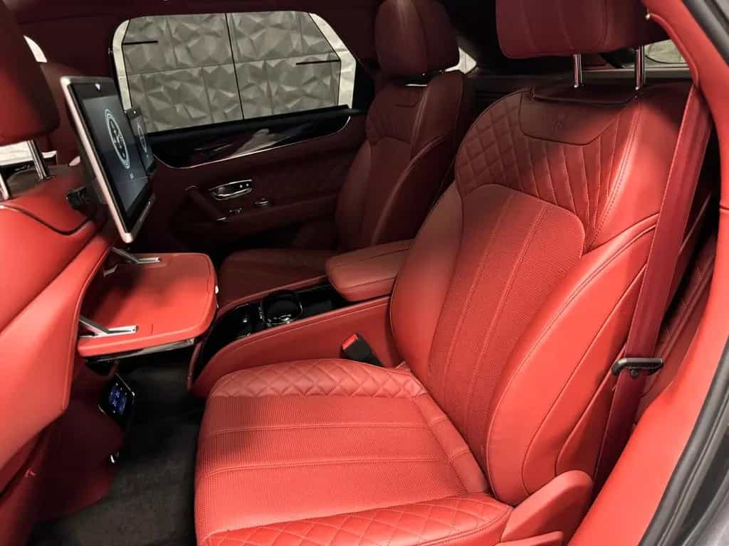 Bentley Bentayga 6.0 W12 4WD First Edition Autom. 12/2016-photo-17