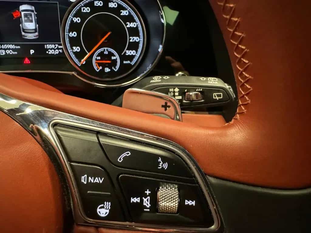 Bentley Bentayga 6.0 W12 4WD First Edition Autom. 12/2016-photo-21