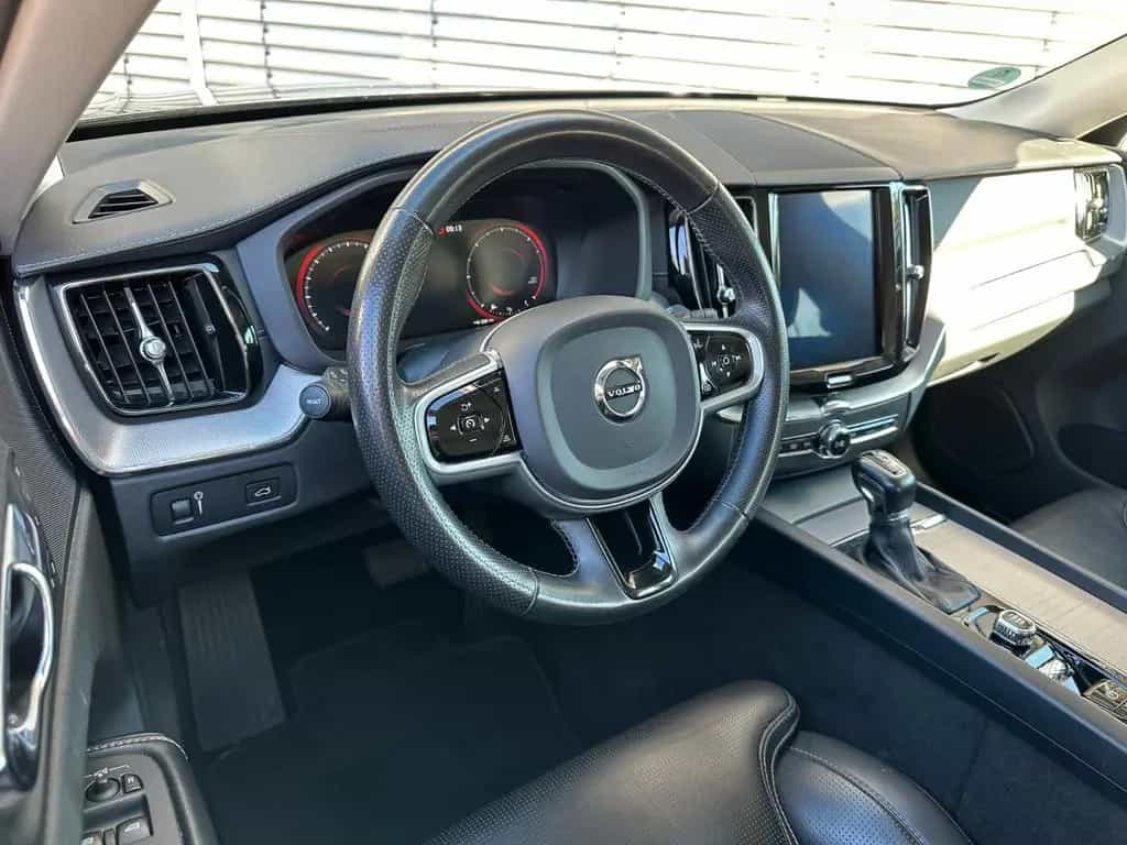 Volvo XC60 Inscription  Diesel AWD*Leder*Navi*LED 09/2019-photo-6