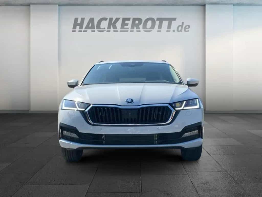 Skoda Octavia Combi Ambition 1.5 TSI e-TEC DSG Navi 01/2025-photo-8