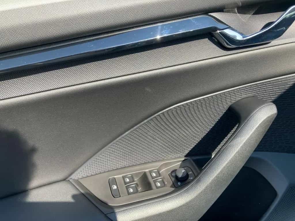 Skoda Octavia Combi Ambition 1.5 TSI e-TEC DSG Navi 01/2025-photo-9