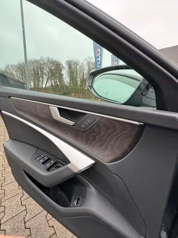 Audi A6 Avant 45 TDI*S-Line*STHZ*Matrix*Black*AHK 06/2020-photo-3