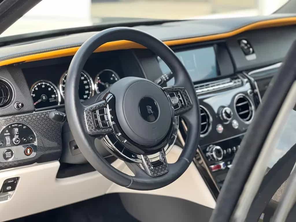 Rolls-Royce Cullinan Black Badge 05/2023-photo-17