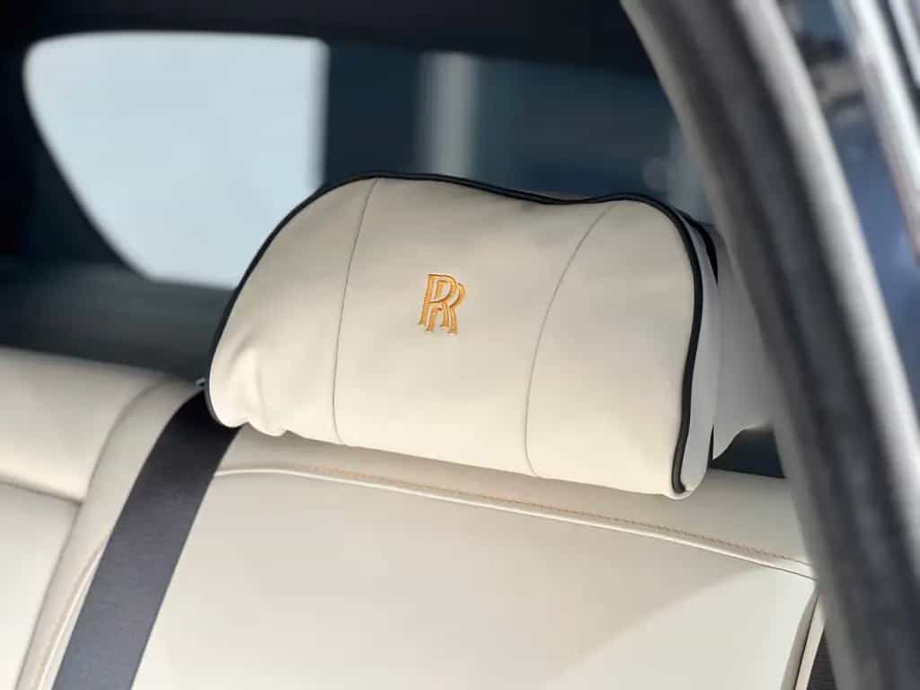 Rolls-Royce Cullinan Black Badge 05/2023-photo-19