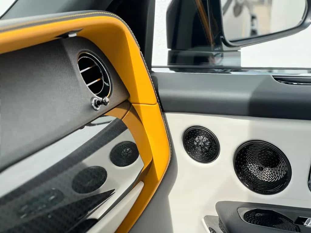 Rolls-Royce Cullinan Black Badge 05/2023-photo-23