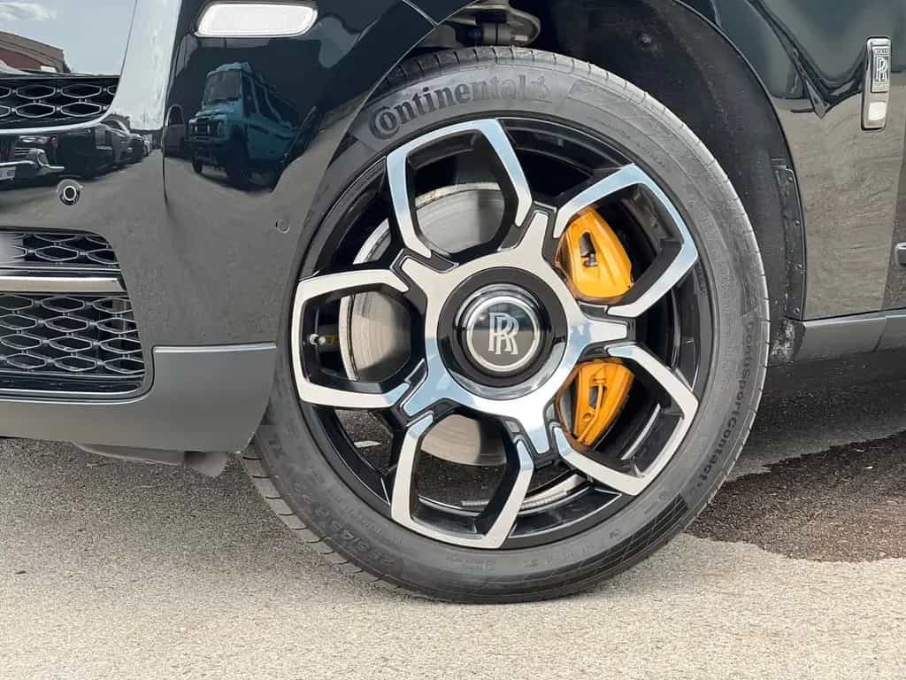 Rolls-Royce Cullinan Black Badge 05/2023-photo-7