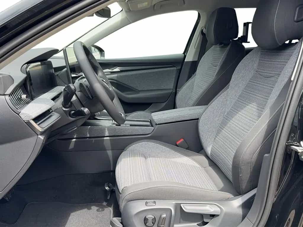 Skoda Superb Combi 2.0 TDI DSG Selection STHZG*AHK*HUD 04/2024-photo-10