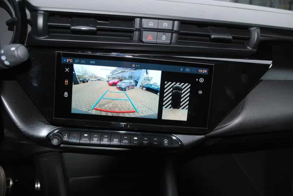 Alfa Romeo Junior 1.2 MHEV Speciale Ibrida Glasschiebedach 03/2025-photo-19