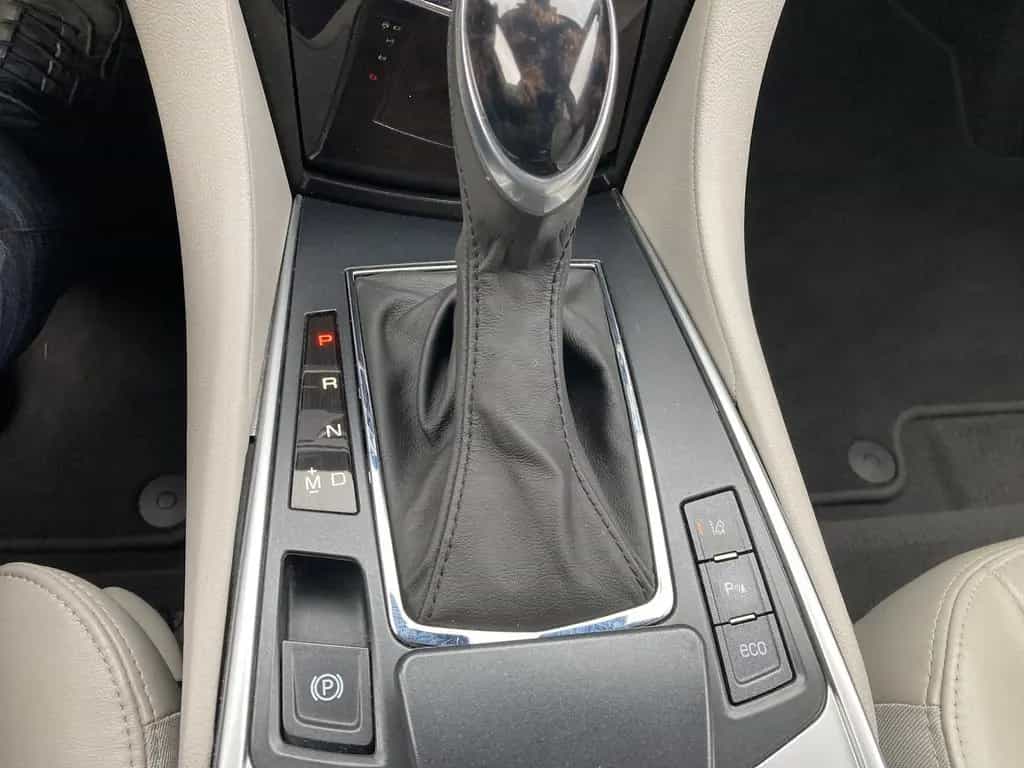 Cadillac SRX Vollausstattung Deutsche Erstauslieferung 12/2014-photo-10