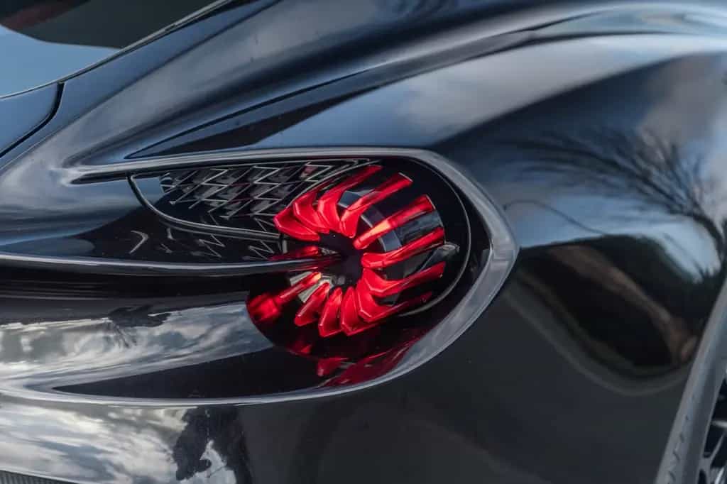 Aston Martin Vanquish Zagato Shooting Brake NEW SERVICE ! NEW 08/2019-photo-14