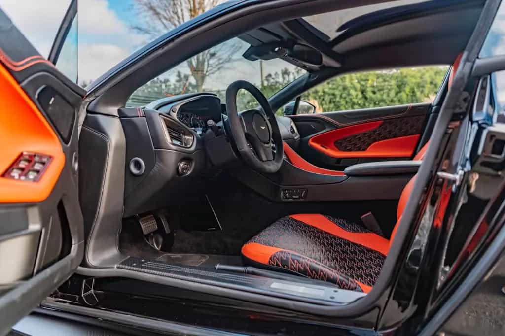 Aston Martin Vanquish Zagato Shooting Brake NEW SERVICE ! NEW 08/2019-photo-15