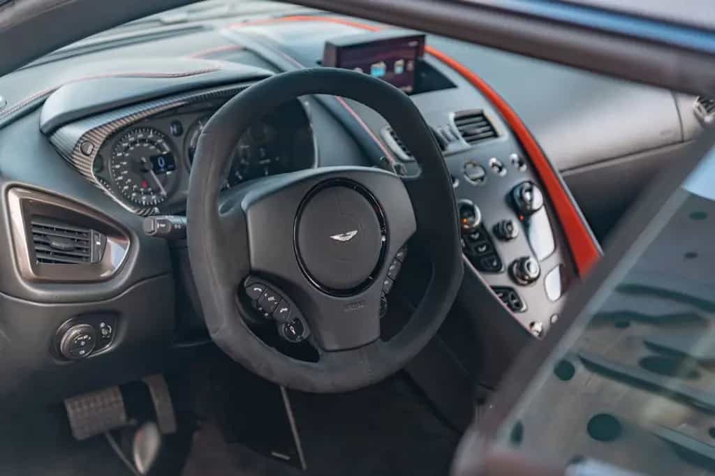 Aston Martin Vanquish Zagato Shooting Brake NEW SERVICE ! NEW 08/2019-photo-20