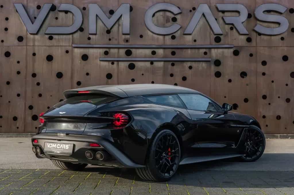 Aston Martin Vanquish Zagato Shooting Brake NEW SERVICE ! NEW 08/2019-photo-3