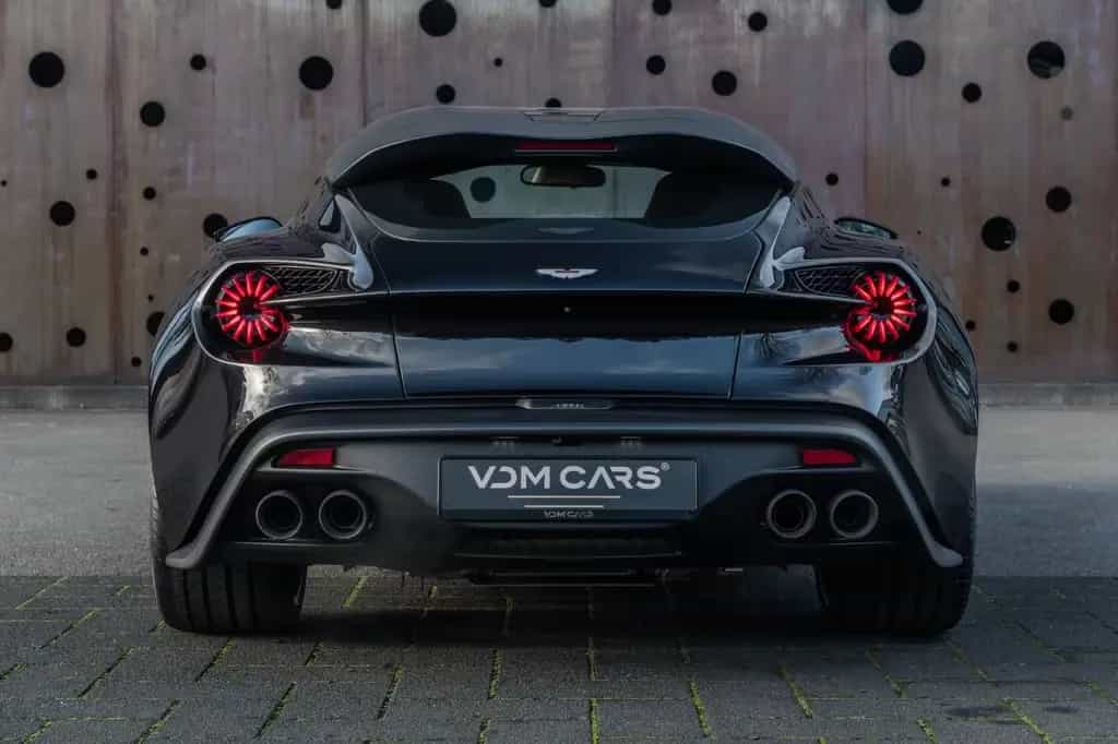 Aston Martin Vanquish Zagato Shooting Brake NEW SERVICE ! NEW 08/2019-photo-4