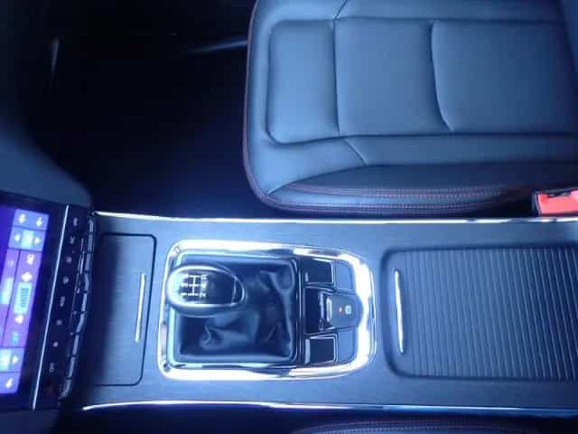 SWM G05 Pro El. Panodach Leder digitales Cockpit App null-photo-17
