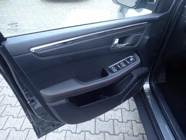 SWM G05 Pro El. Panodach Leder digitales Cockpit App null-photo-6