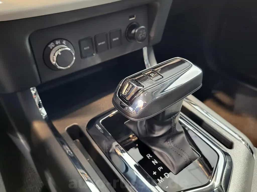 DFSK Rich 6 DFM Rich6 4x4 2.3L KAMERA*LEDER*CARPLAY* null-photo-18