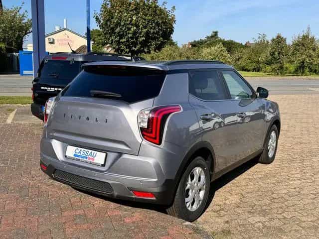 KGM Tivoli 1.5 Quartz 4x2 KLIMA PDC SHZ KAMERA NAVI 05/2025-photo-3