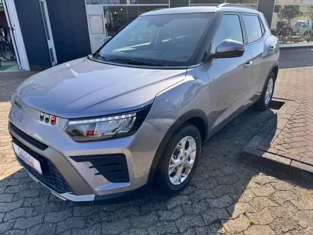 KGM Tivoli 1.5 Quartz 4x2 KLIMA PDC SHZ KAMERA NAVI 05/2025-photo-5