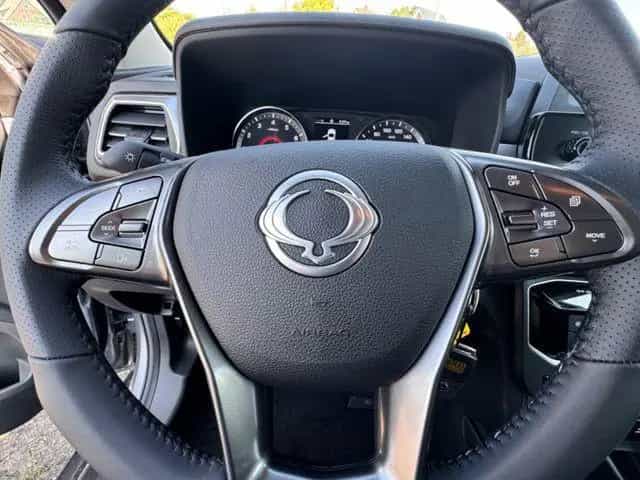 KGM Tivoli 1.5 Quartz 4x2 KLIMA PDC SHZ KAMERA NAVI 05/2025-photo-8