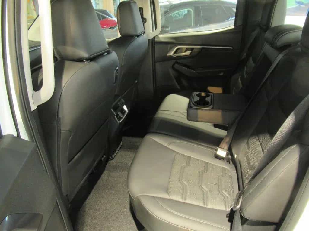 Isuzu D-Max Double Cab 4WD LSE (BTF) 12/2024-photo-17