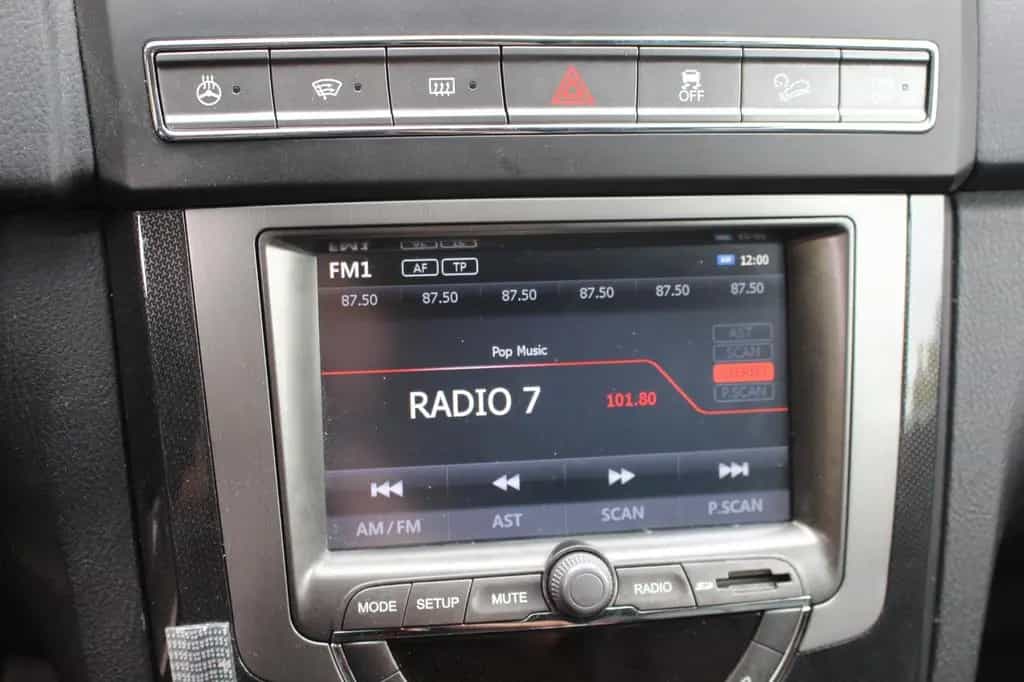 Ssangyong REXTON 2,2 D, Neuer Motor vom Werk, 4.750 km HU neu! 11/2016-photo-6