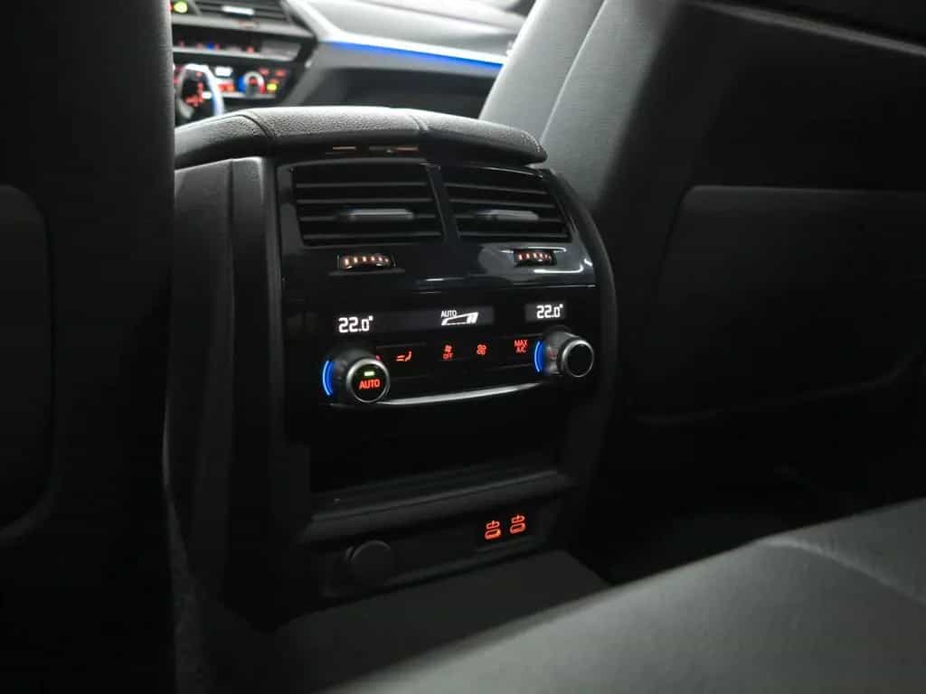 BMW 5 Series 11/2020-photo-14