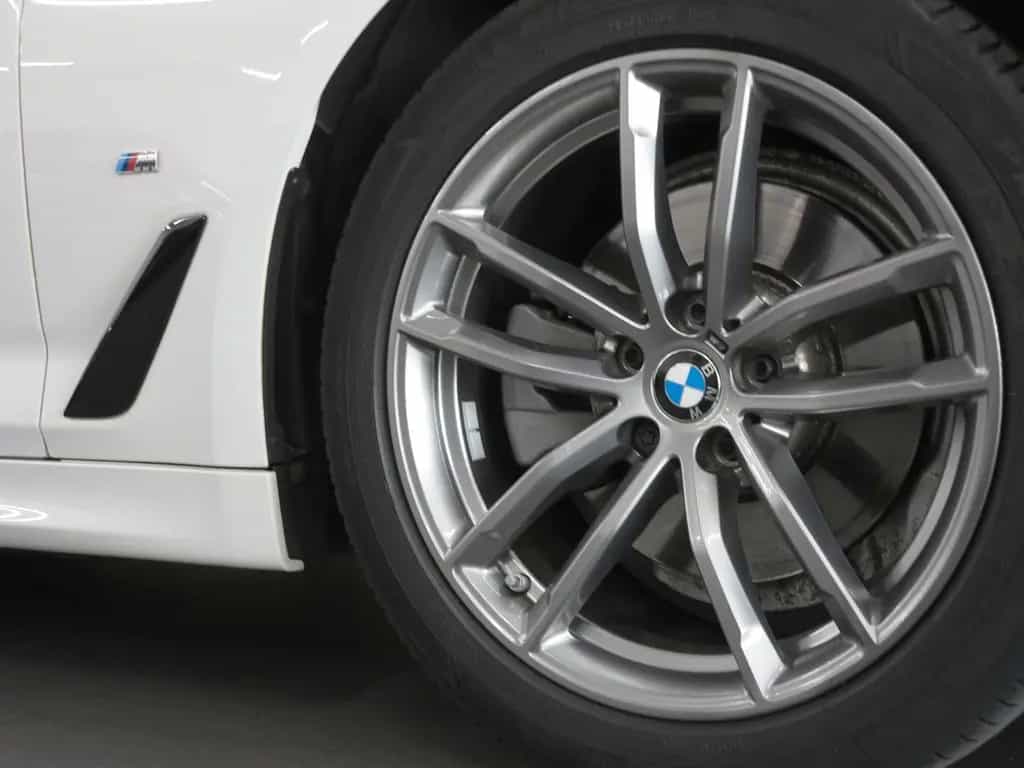 BMW 5 Series 11/2020-photo-6