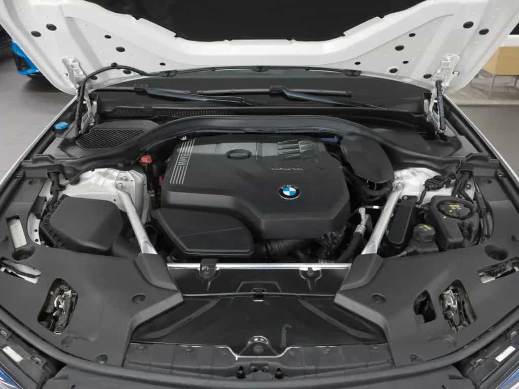 BMW 5 Series 11/2020-photo-7