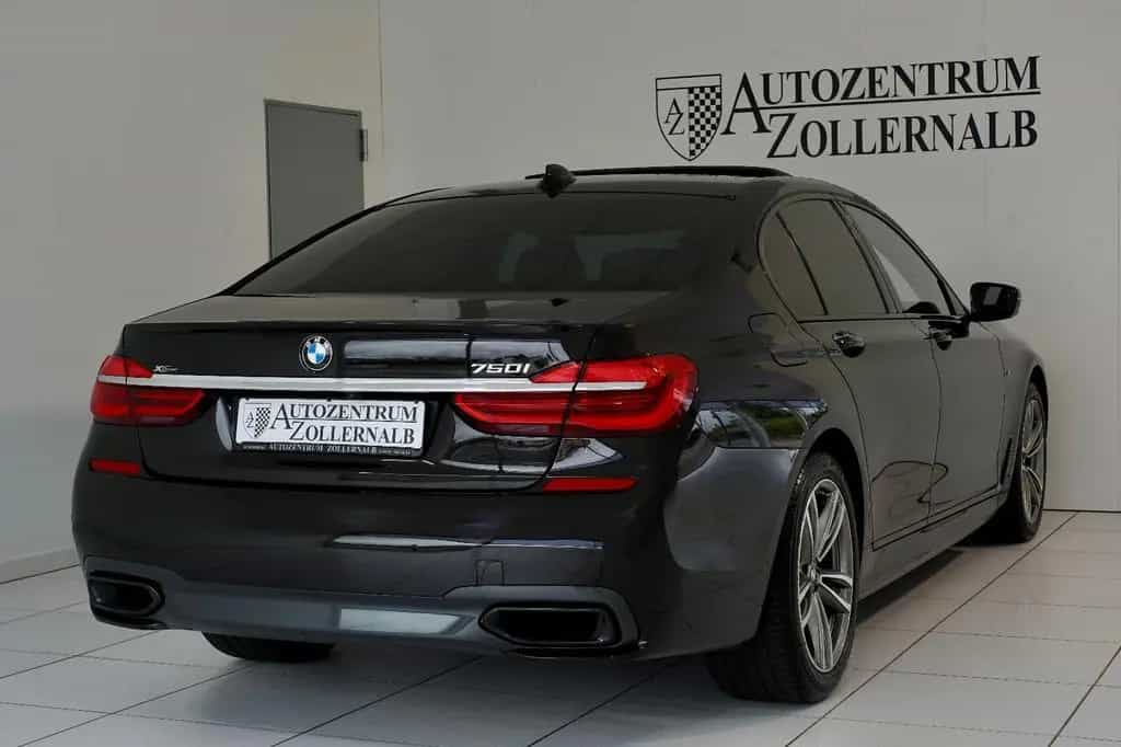 BMW 7 Series 750i xDrive *M-SPORT*PURE-EXCELLENCE*B&W*LASER* 10/2018-photo-5