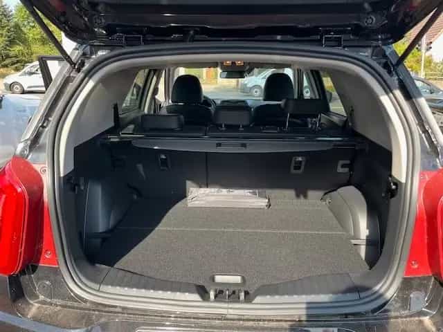 Ssangyong Tivoli GRAND 1,5 BLACKLINE 4x2 12/2024-photo-6