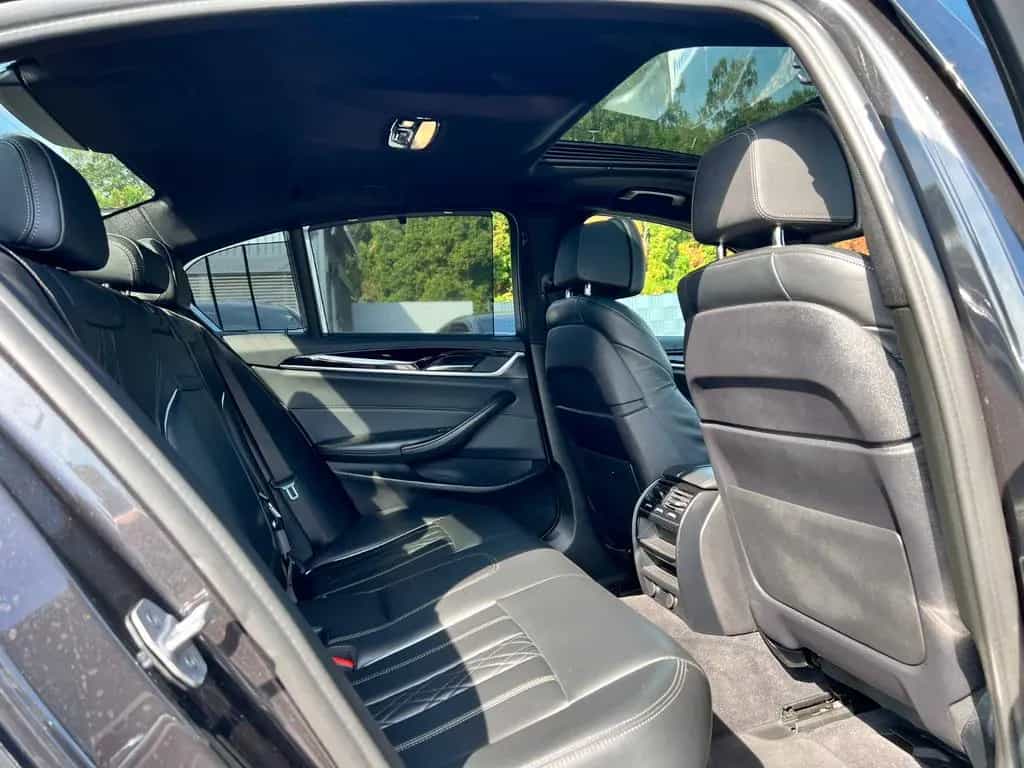 ALPINA D5 S LIM.-xDRIVE-VIRTUAL-SCHIEBEDACH-LED-LEDER- 02/2019-photo-18