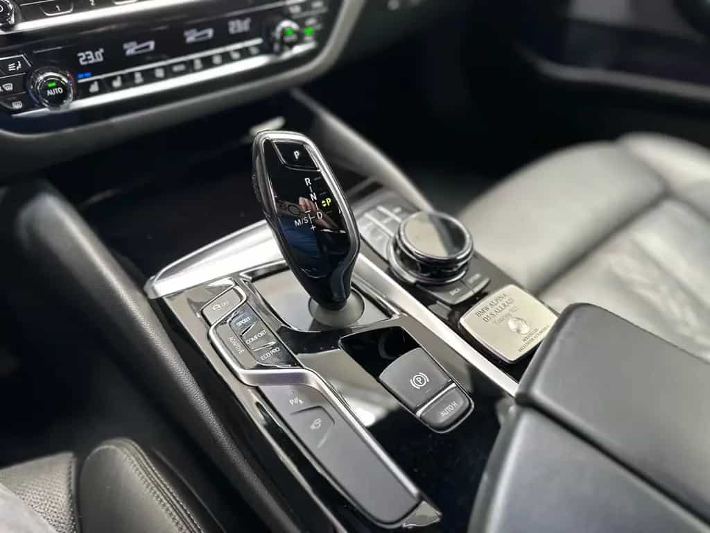 ALPINA D5 s Touring Navi*Leder*LED*Soft-C*HUD*Panorama* 02/2018-photo-19