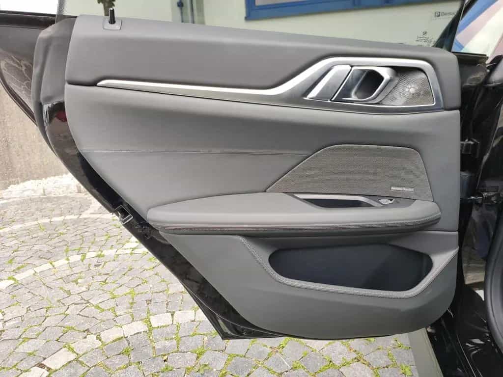 ALPINA B4 Gran Coupé SWITCH-TRONIC Allrad 03/2024-photo-12