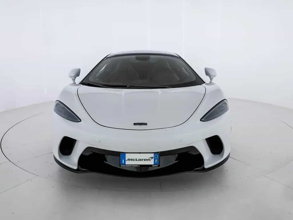 McLaren GT - MCLAREN MILANO 06/2025-photo-1