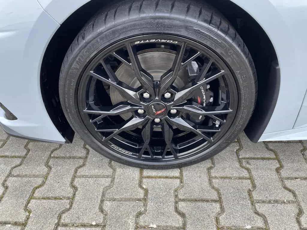 Corvette C8 Coupe 3LT Modelljahr 24 Magnetic|Lift 07/2025-photo-5
