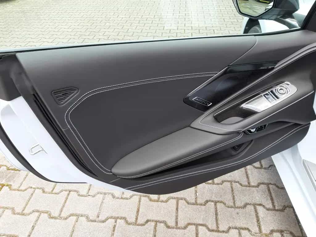 Corvette C8 Coupe 3LT Modelljahr 24 Magnetic|Lift 07/2025-photo-6