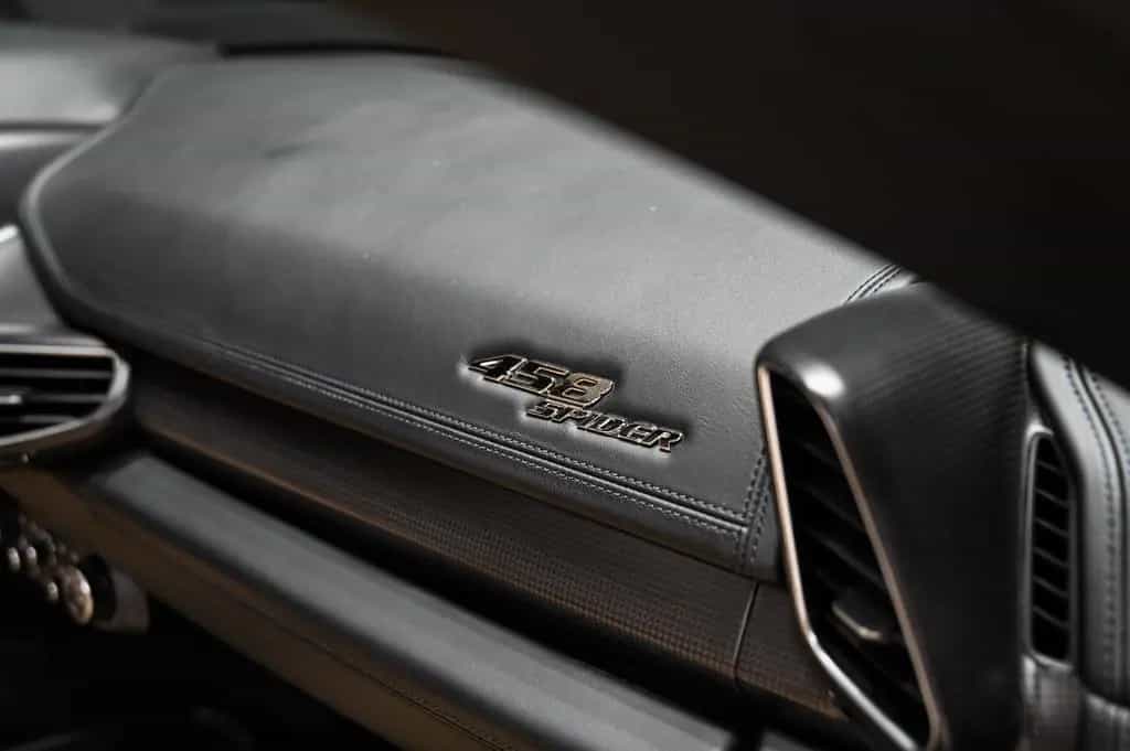 Ferrari 458 Spider *Carbon*Camera*Racing Seats*Lift* 04/2013-photo-26
