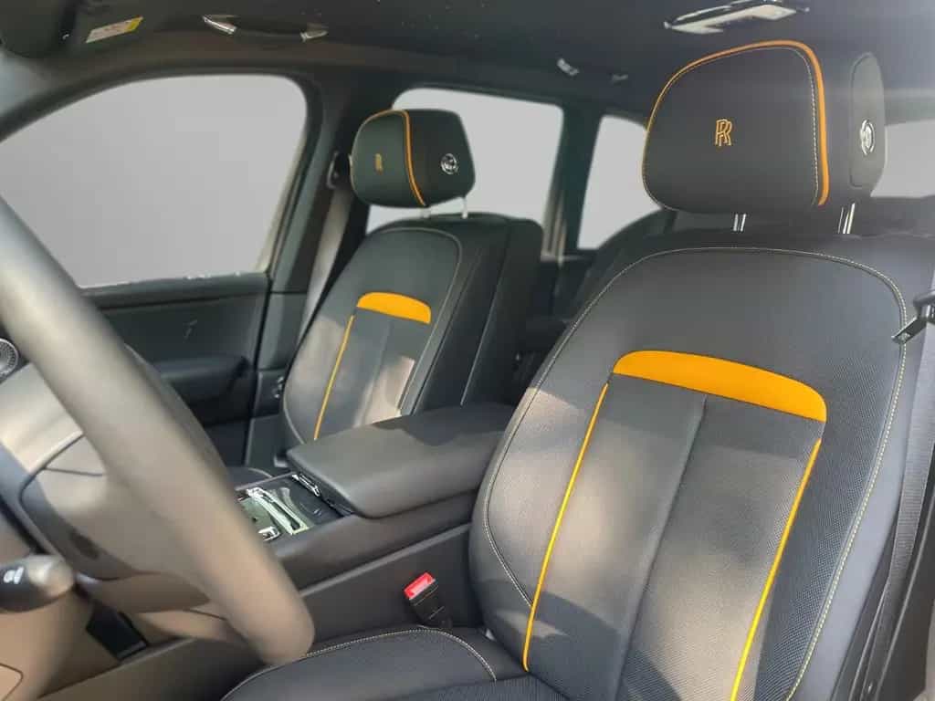 Rolls-Royce Cullinan Black Badge / Shooting Star null-photo-10
