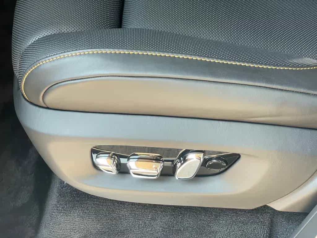 Rolls-Royce Cullinan Black Badge / Shooting Star null-photo-12