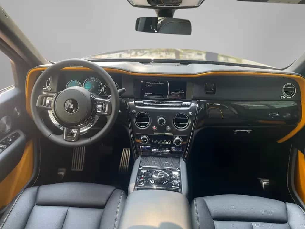 Rolls-Royce Cullinan Black Badge / Shooting Star null-photo-13