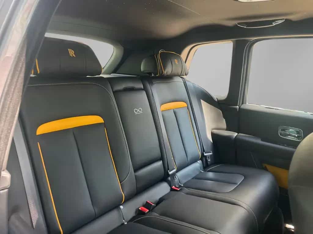 Rolls-Royce Cullinan Black Badge / Shooting Star null-photo-17