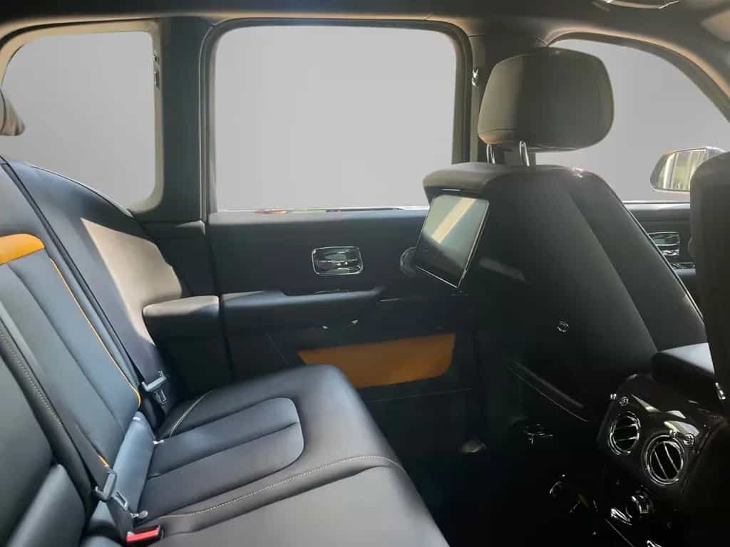 Rolls-Royce Cullinan Black Badge / Shooting Star null-photo-18
