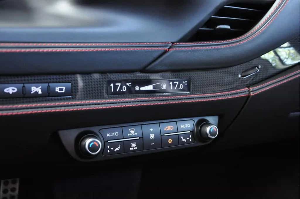 Ferrari F8 Spider 3.9 V8 HELE Daytona Seats Passengerdis 06/2021-photo-20