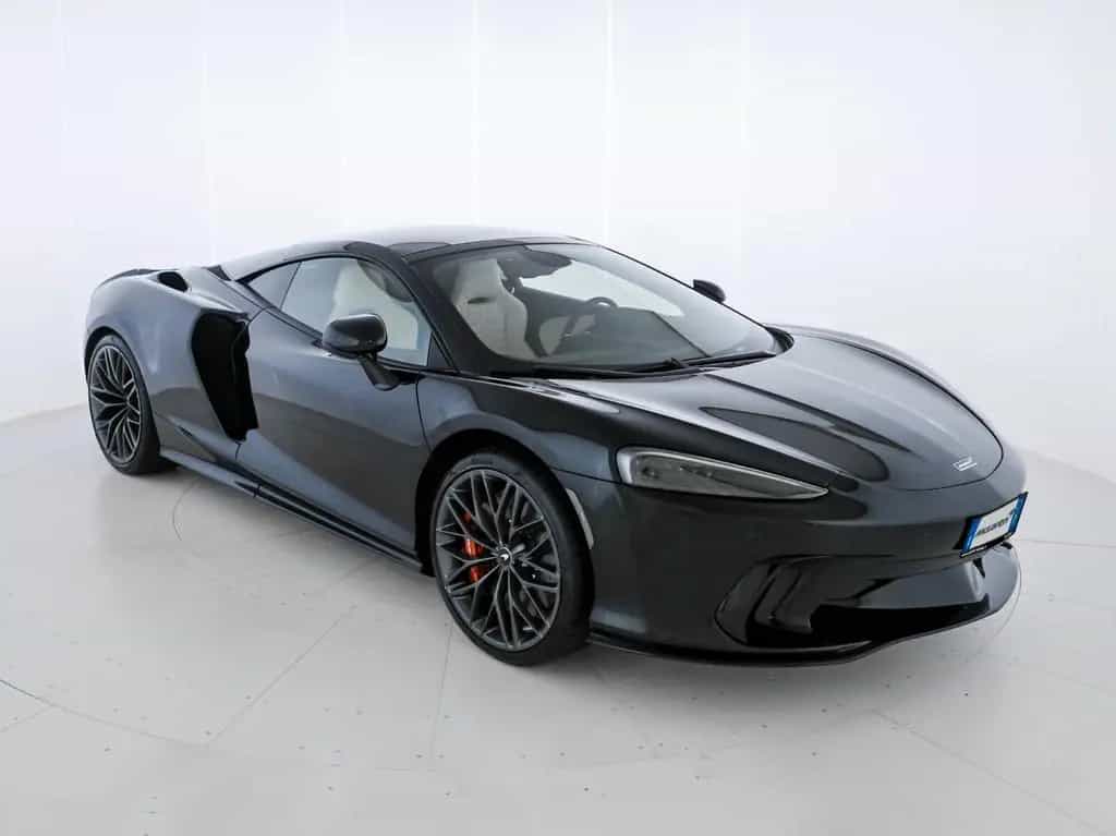 McLaren GTS - McLaren Milano 12/2025-photo-0