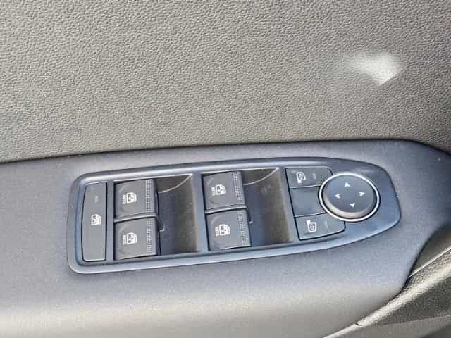 Renault Captur II Evolution 1.3 TCe 140 EDC Mild-Hybrid 07/2023-photo-11