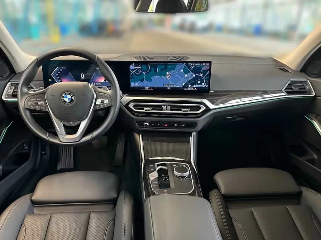 BMW 320 d xDrive Touring   Standheizung,Panoramadach 06/2023-photo-15