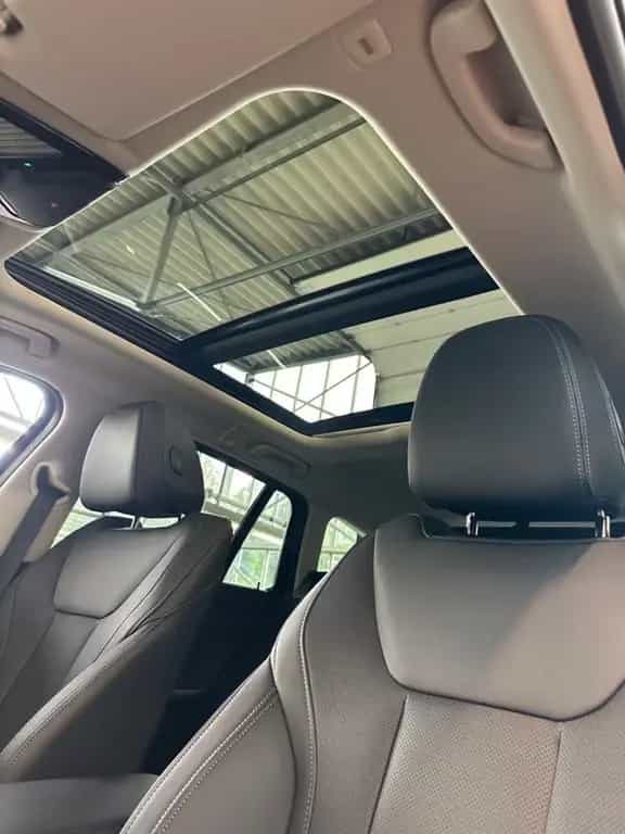 BMW 320 d xDrive Touring   Standheizung,Panoramadach 06/2023-photo-18