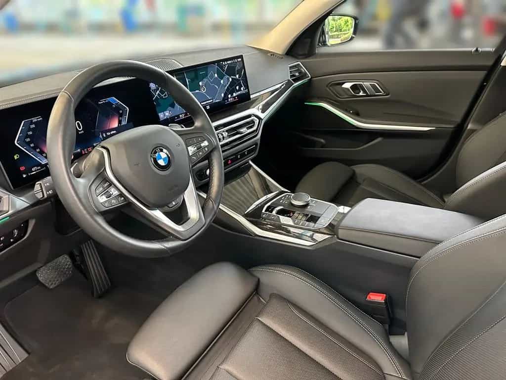 BMW 320 d xDrive Touring   Standheizung,Panoramadach 06/2023-photo-30